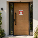 Autocollant Site protégé Daewoo apposé sur une porte d'entrée